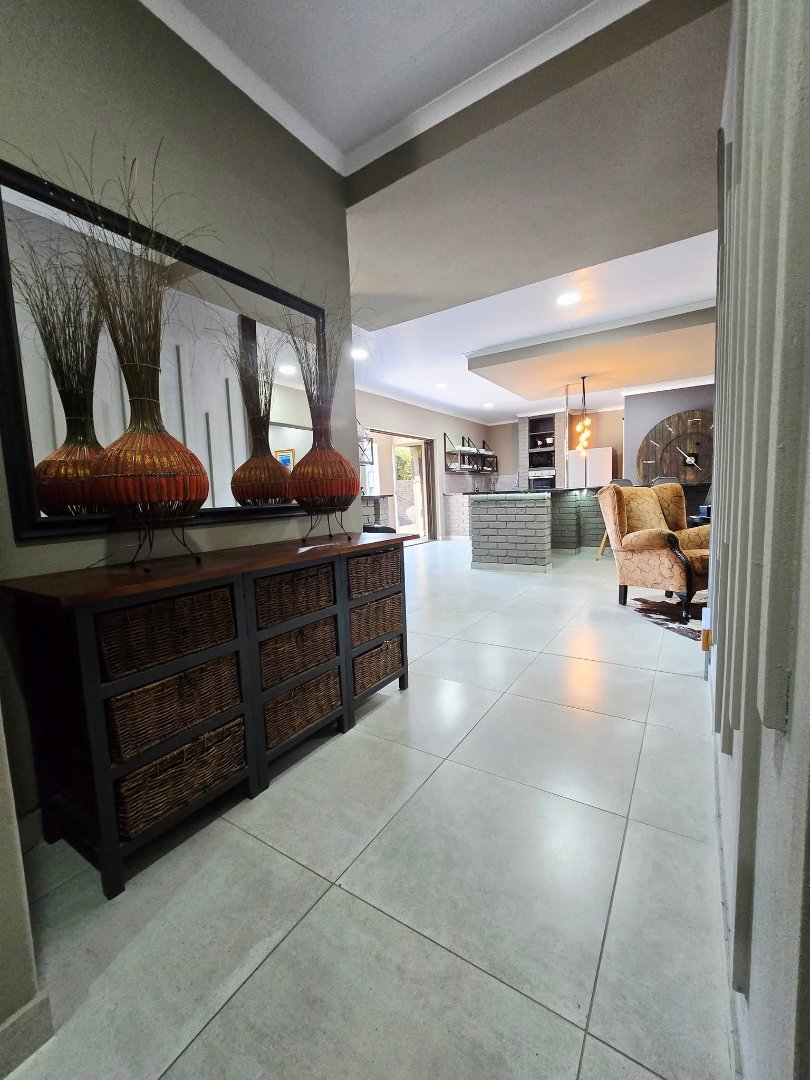 5 Bedroom Property for Sale in Irene Park North West